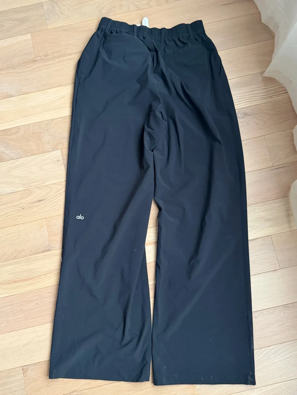 ALO (Authentic) Yoga women Black Wide-Leg trousers
